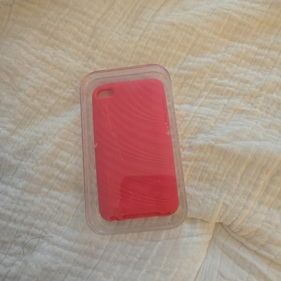 iPod Touch Pink Soft Case - Picture 10 of 10